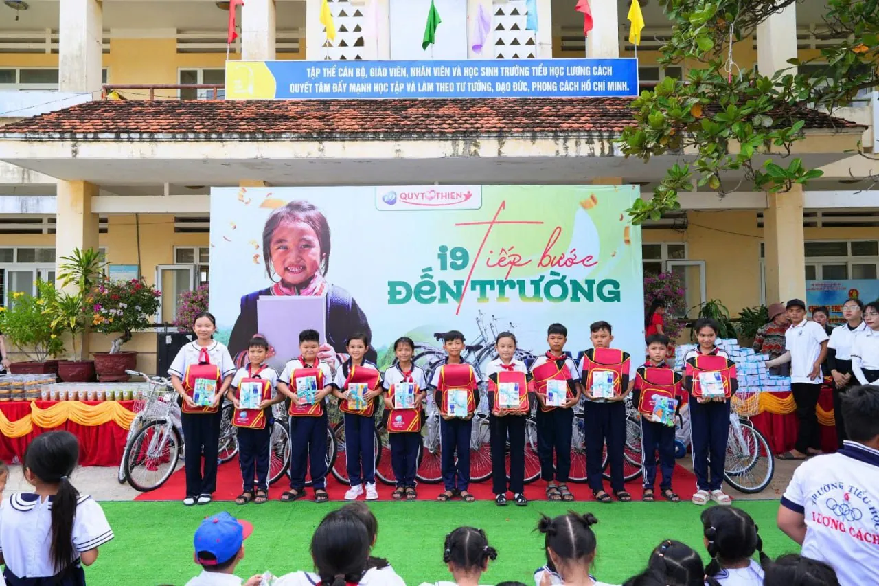 Hình ảnh đại diện cho việc chấp thuận điều khoản dịch vụ của TT88, với biểu tượng hợp đồng và người dùng đồng ý.